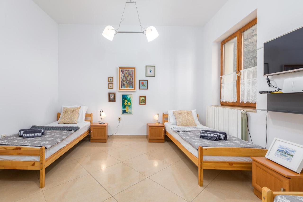 Apartment-old Town-dundo Apartment