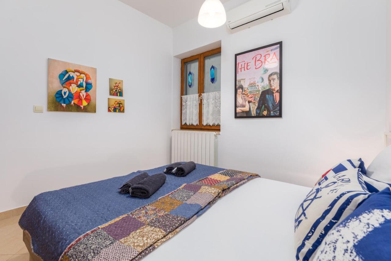 Apartment-old Town-dundo * Pula